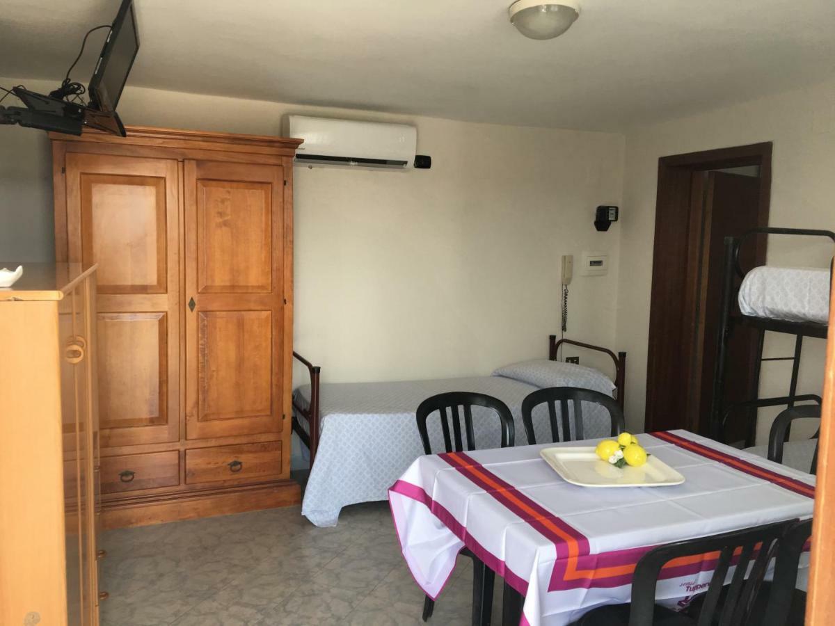 Sabbia D'Argento Hotel Giugliano In Campania Buitenkant foto